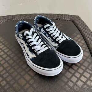 Vans Unisex Knu-Skool Nightmare Skulls Lace Up Skateboard Sneakers Size M7/W8.5